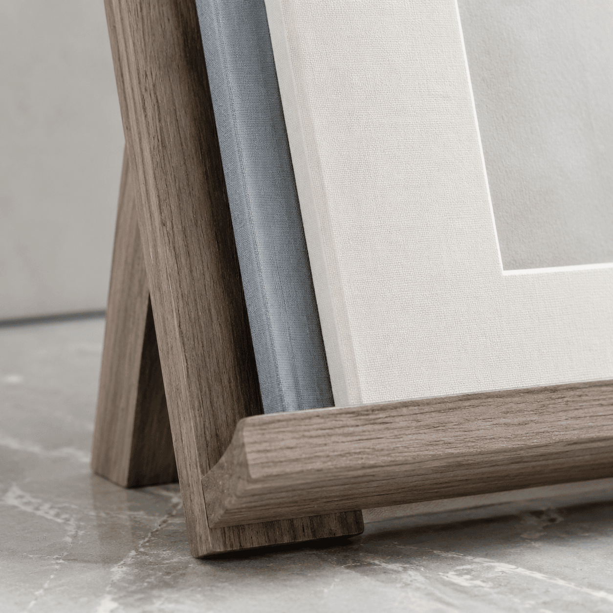 Album Display Stand material and detail